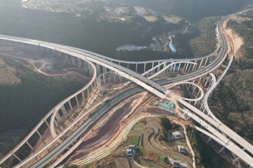 G5 Beijing-Kunming Expressway Guangyuan-Mianyang Section M&E Engineering